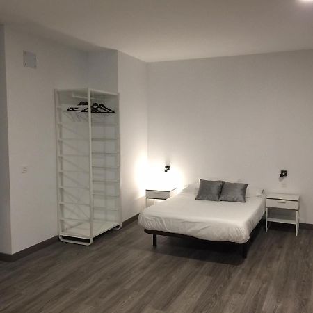 Room And Kitchen Bilbao Exterior photo