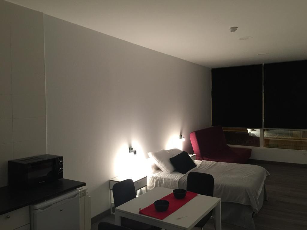 Room And Kitchen Bilbao Exterior photo