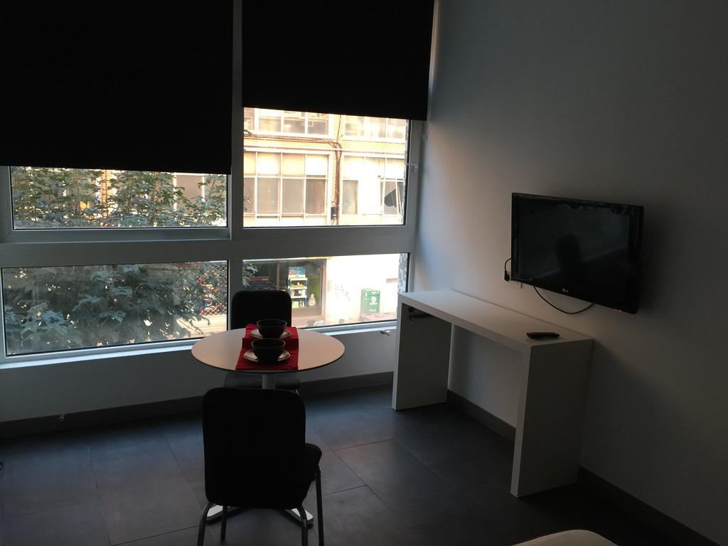 Room And Kitchen Bilbao Exterior photo